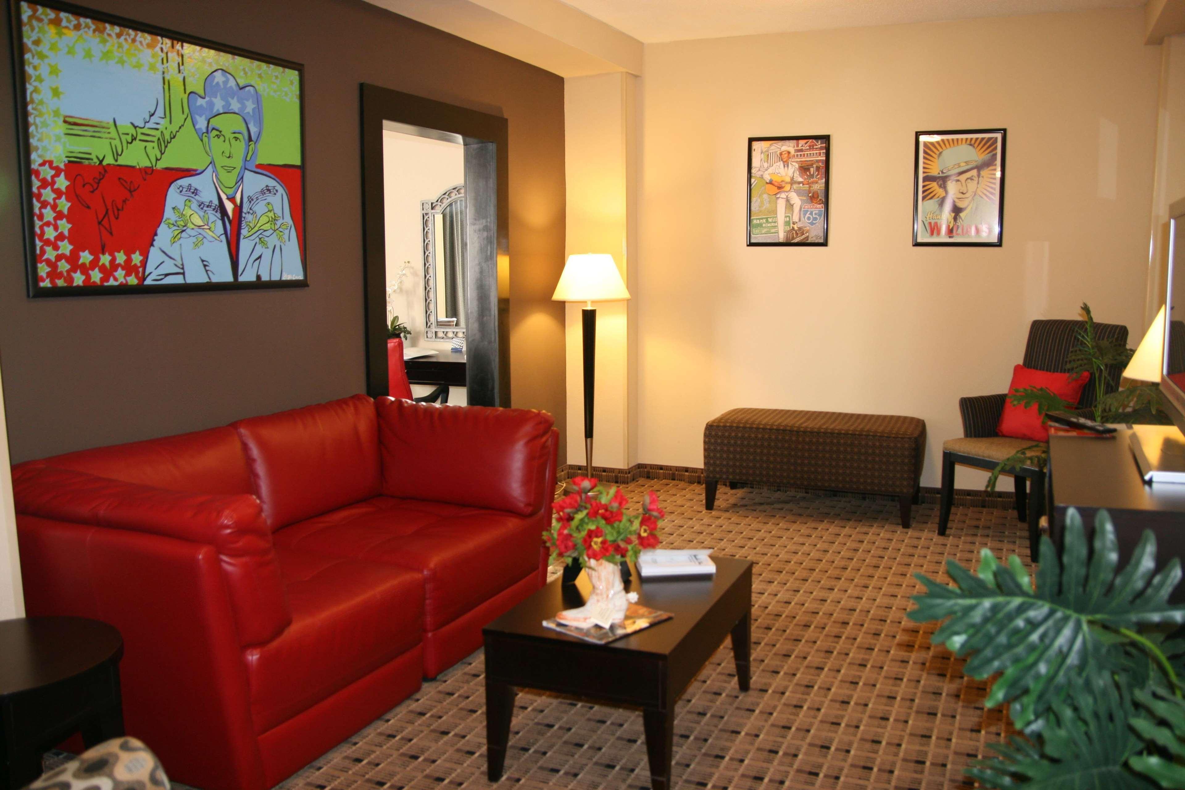 Hampton Inn & Suites Montgomery-Downtown Exterior photo