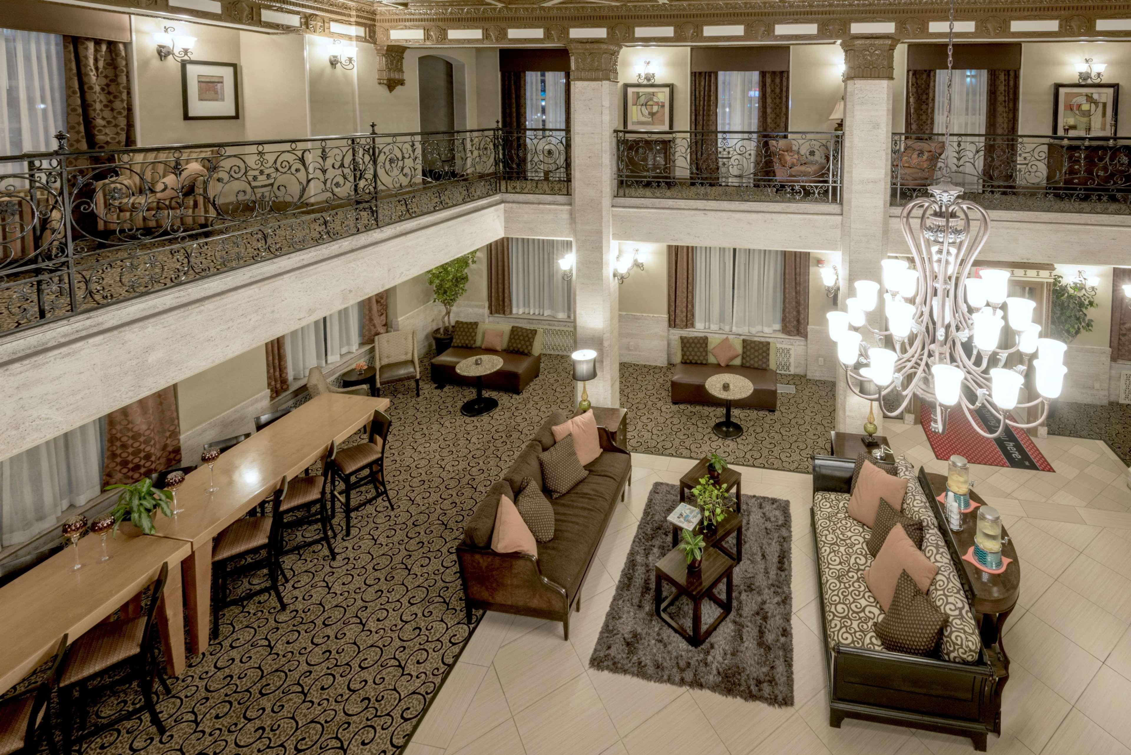 Hampton Inn & Suites Montgomery-Downtown Exterior photo