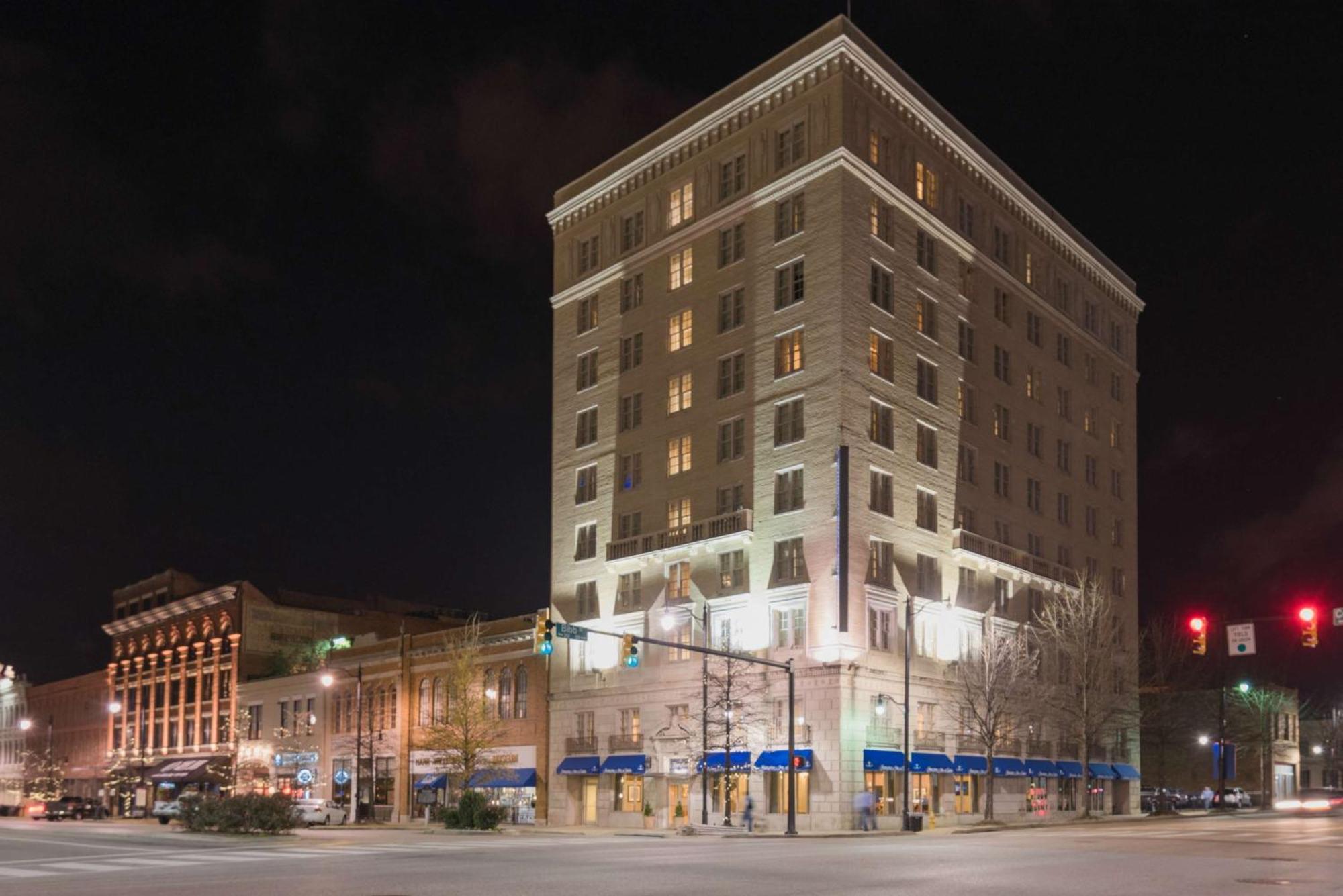 Hampton Inn & Suites Montgomery-Downtown Exterior photo
